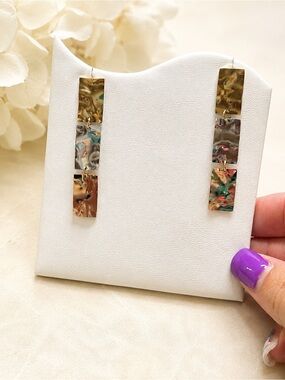 Tri-Plate Hammered Drop Earrings in Multi-Tone Gold and Silver